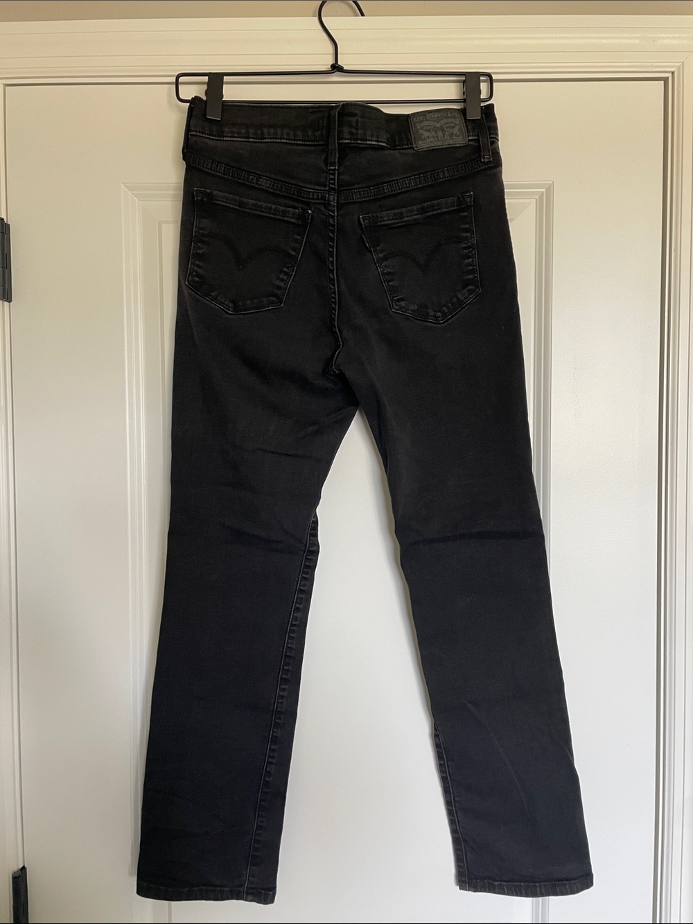 Levi's Black Women's Straight Leg Jeans